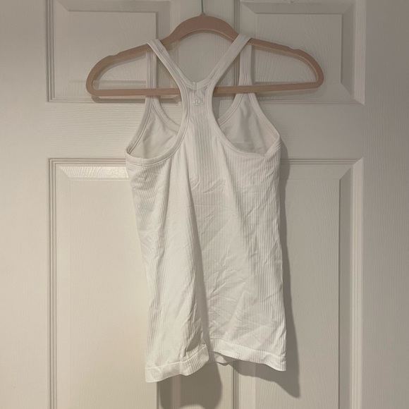 LULULEMON - White Racerback Tank - Size 4 - Picture 3 of 4